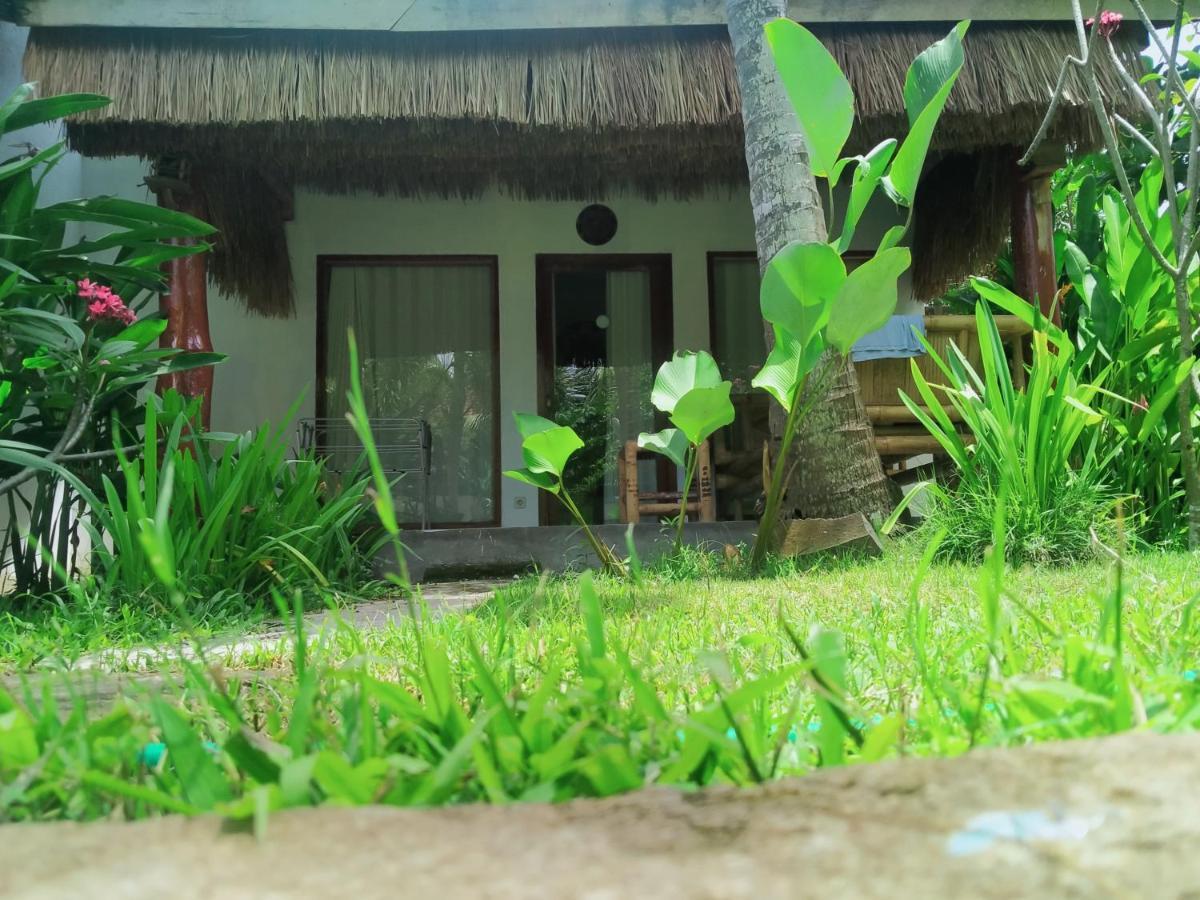 Mengalung Bungalow Kuta  Exterior foto
