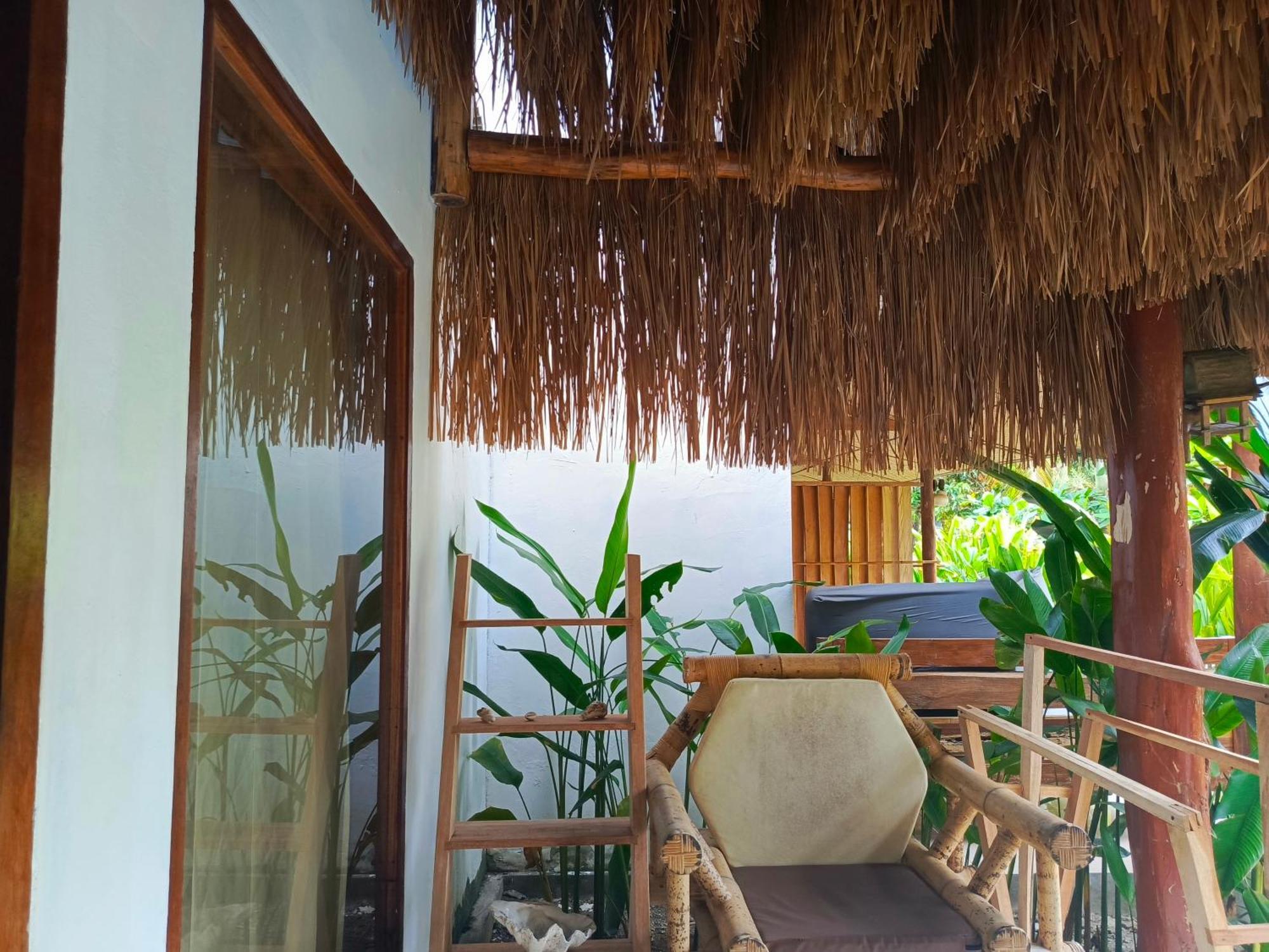 Mengalung Bungalow Kuta  Exterior foto