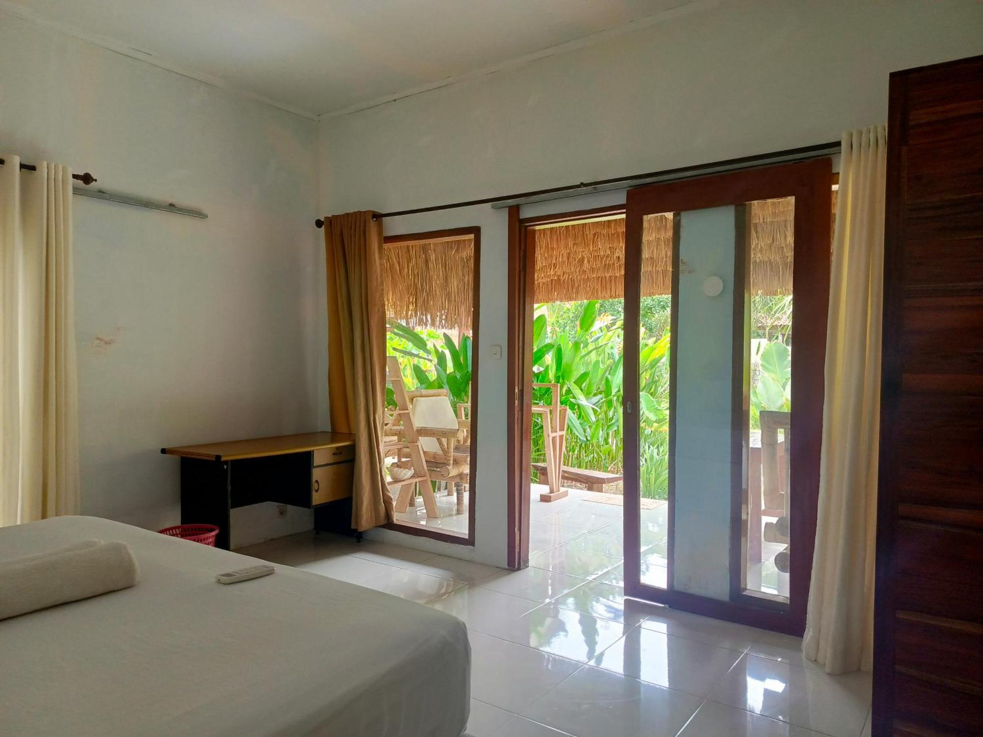 Mengalung Bungalow Kuta  Exterior foto