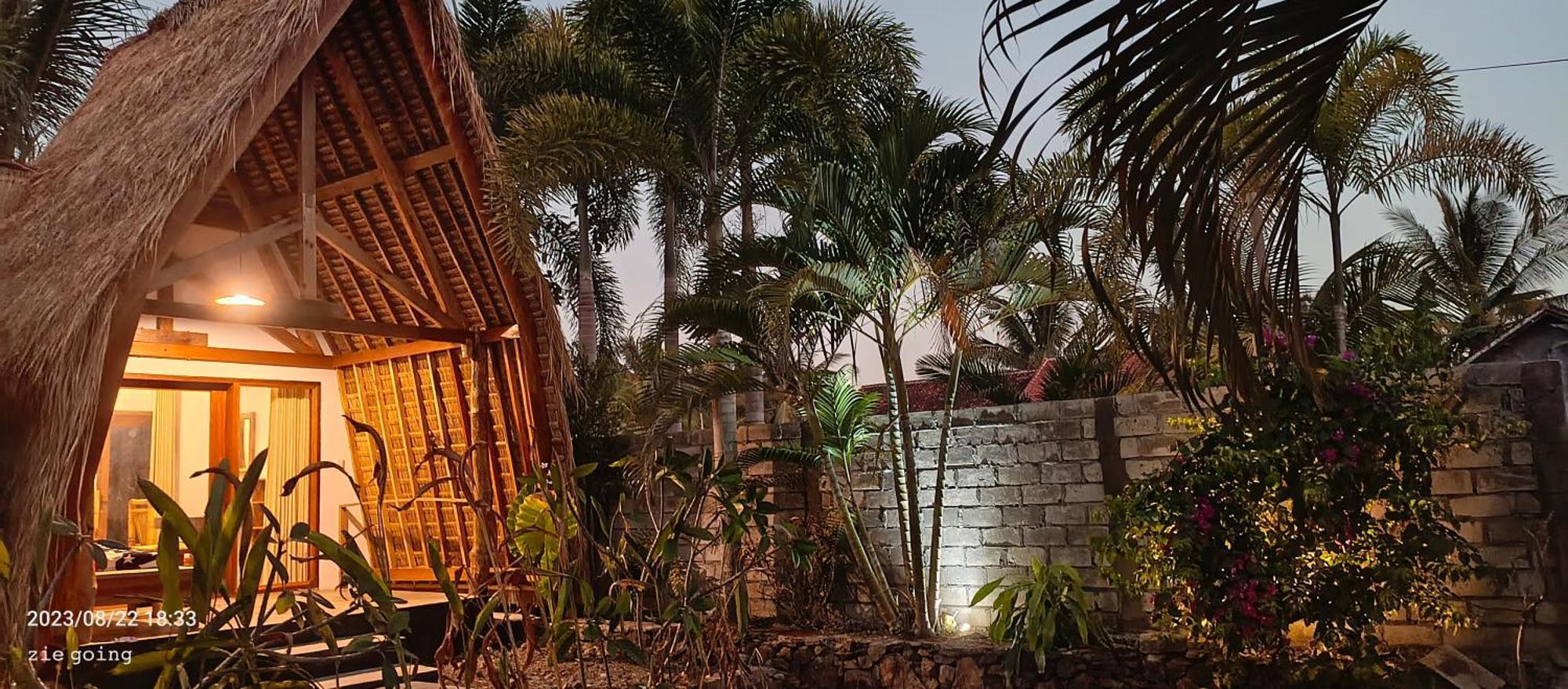 Mengalung Bungalow Kuta  Exterior foto