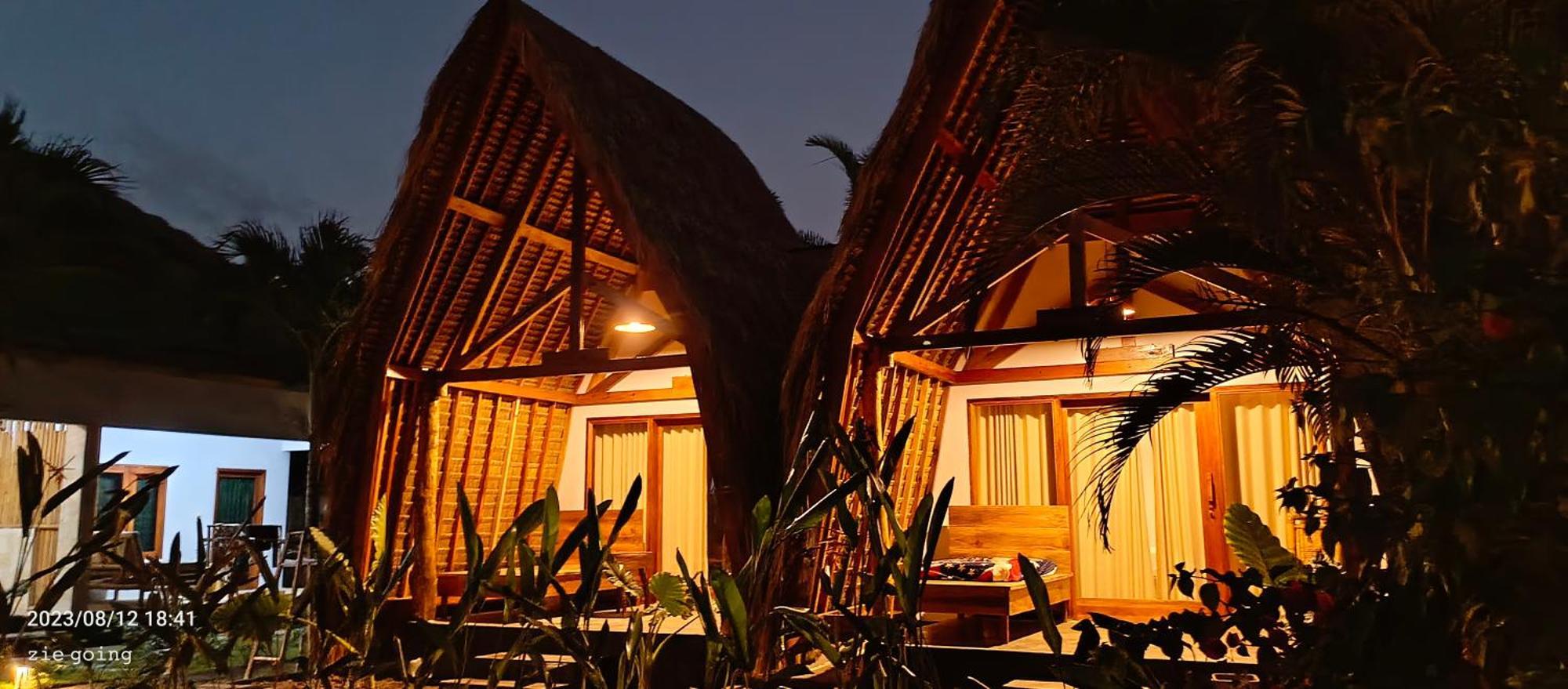 Mengalung Bungalow Kuta  Exterior foto
